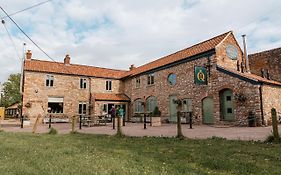 The Queens Chew Magna